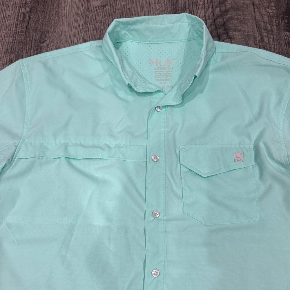 Huk Men's Light Green Button Down Shirt - Picture 5 of 7